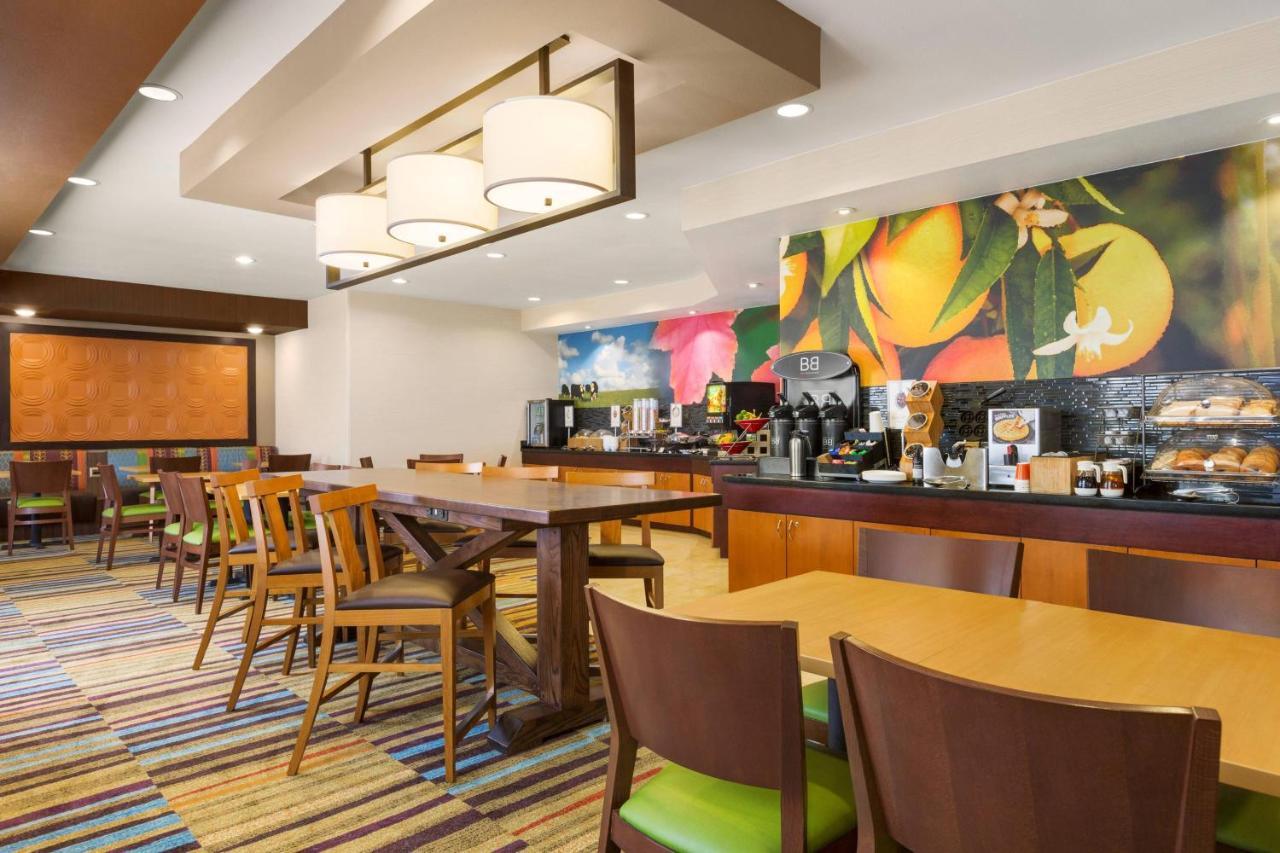 Comfort Inn & Suites Вестфілд Екстер'єр фото