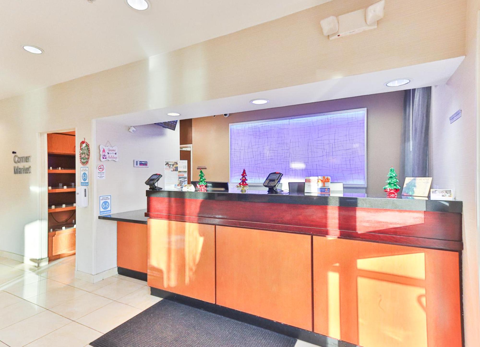 Comfort Inn & Suites Вестфілд Екстер'єр фото